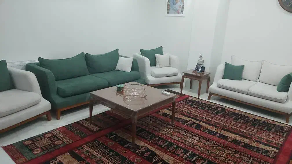 مبل ۷نفره بسیار تمیز کلا۳ماه خریداری شده نو|مبلمان خانگی و میز عسلی|تهران, شهرک گلها (تهرانسر)|دیوار