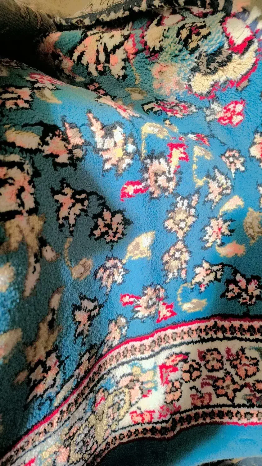 یک کنار 12متر هست وفرش 6متری سالم ونو|فرش|مشهد, مهدی آباد|دیوار