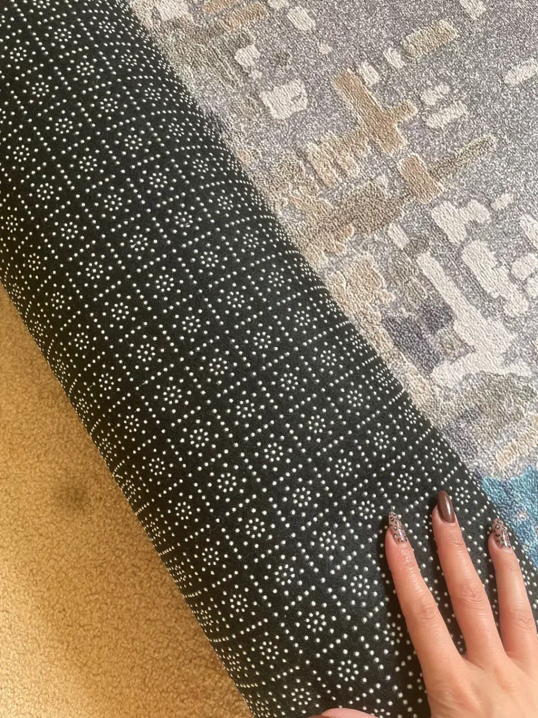 فرشینه اشپزخونه و تو راه رویی|فرش|بندر امام خمینی, |دیوار