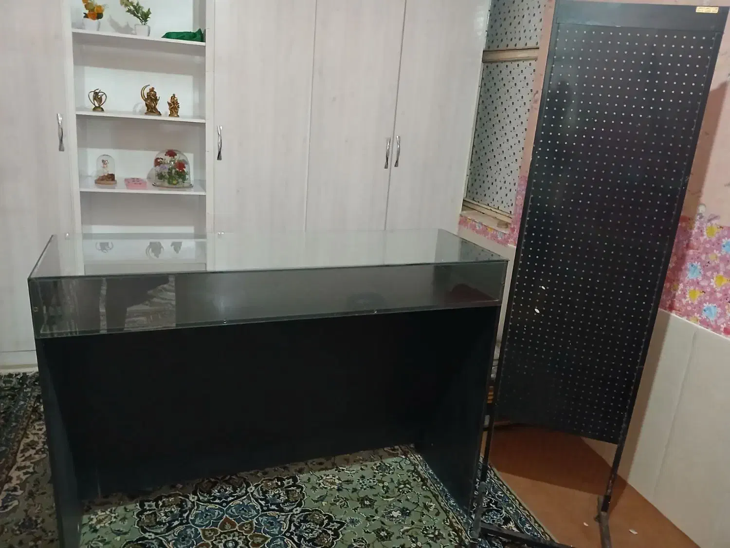 استندآهنی و ویترین پیشخوان  بفروش میرسد|فروشگاه و مغازه|اهواز, کارون|دیوار