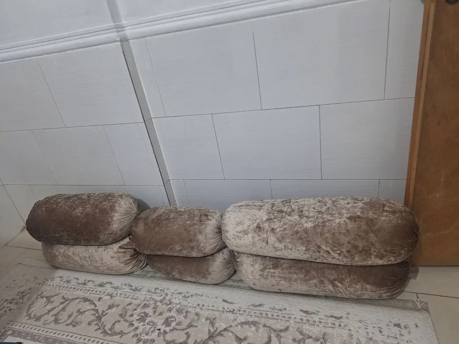 متکا لوله ای|پشتی|ازنا, |دیوار