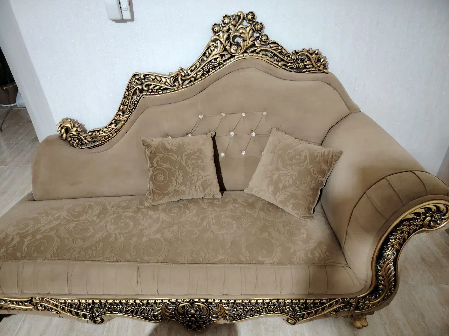 مبل هفت نفره|مبلمان خانگی و میز عسلی|رباطکریم, رباطکریم|دیوار