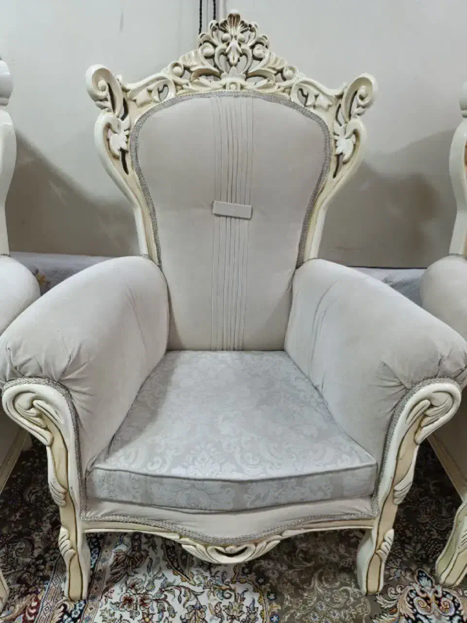 مبل ۷نفره به همراه میز عسلی|مبلمان خانگی و میز عسلی|قم, شاه ابراهیم|دیوار