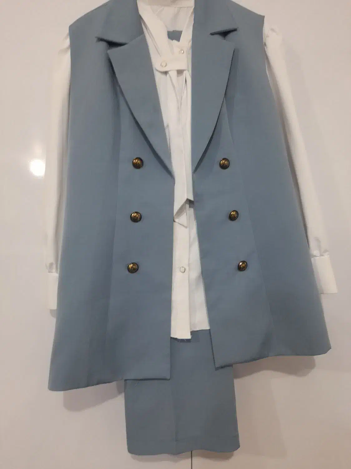 لباس|لباس|شیرینسو, |دیوار