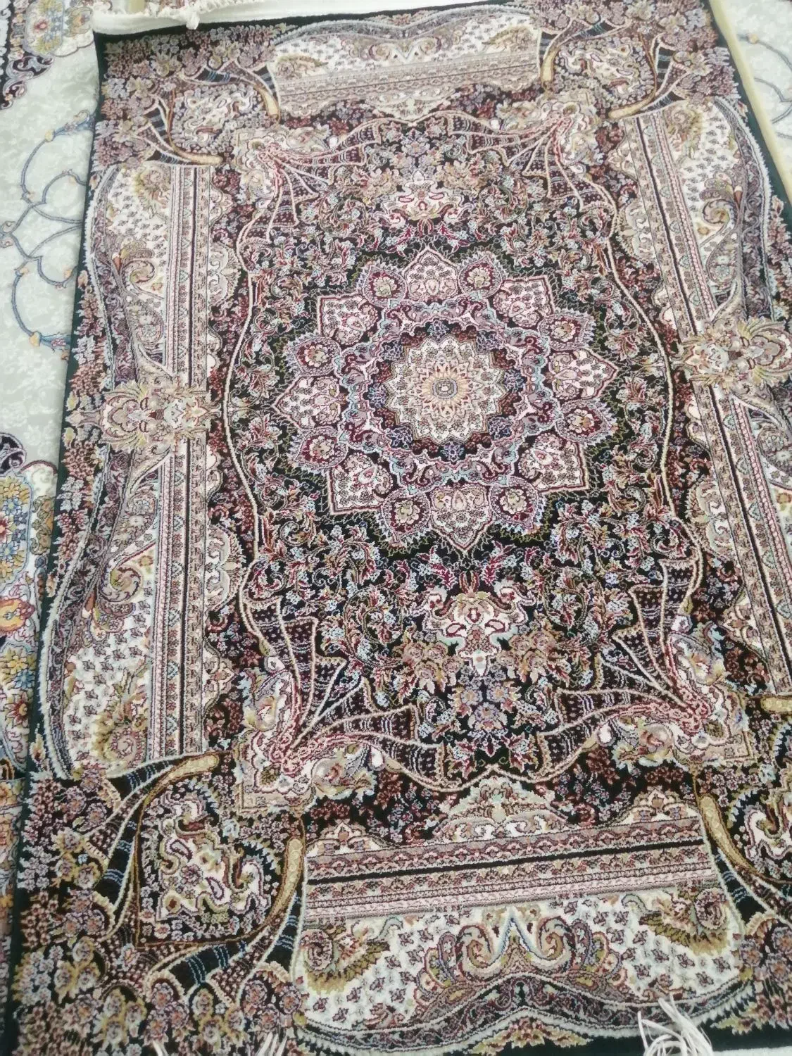 فرش کناره 1000 شانه تمام اکرونیک در حد نو|فرش|ارومیه, |دیوار