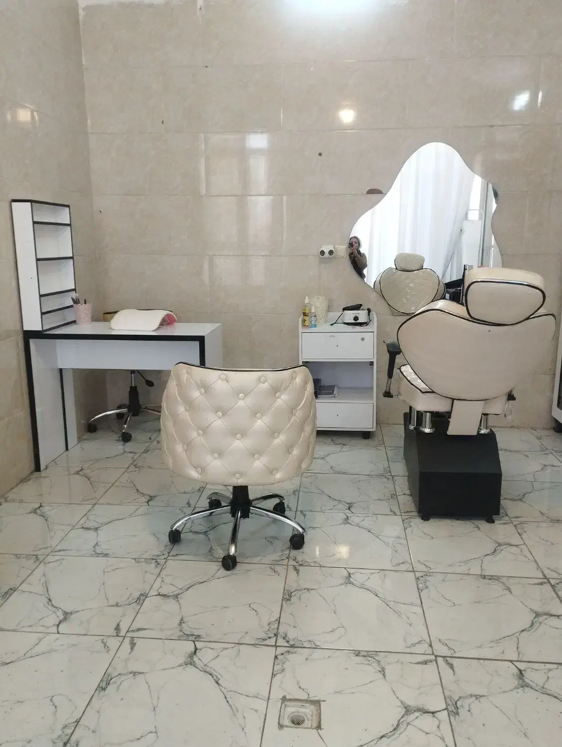 اجاره لاین ها|آرایشگاه و سالنهای زیبایی|کرمان, |دیوار