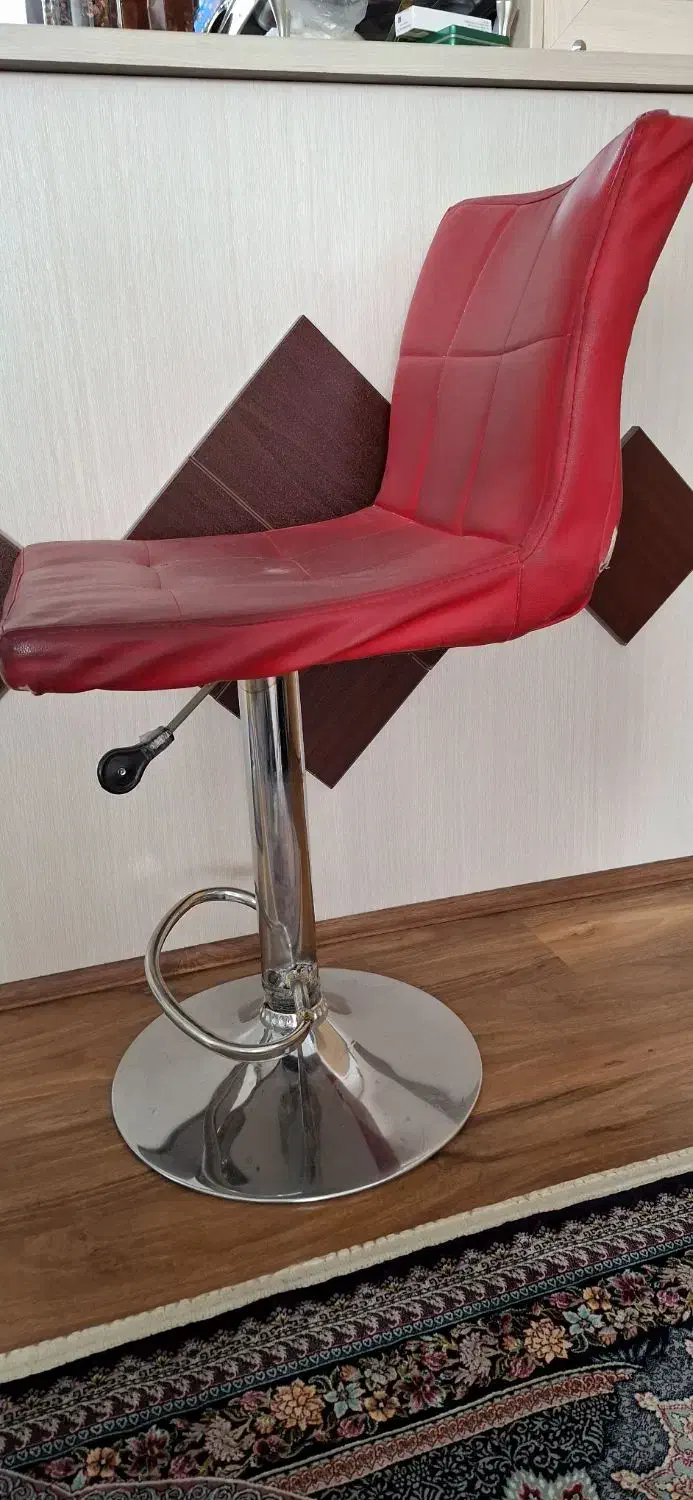 صندلی گردان|صندلی و نیمکت|ساوه, |دیوار