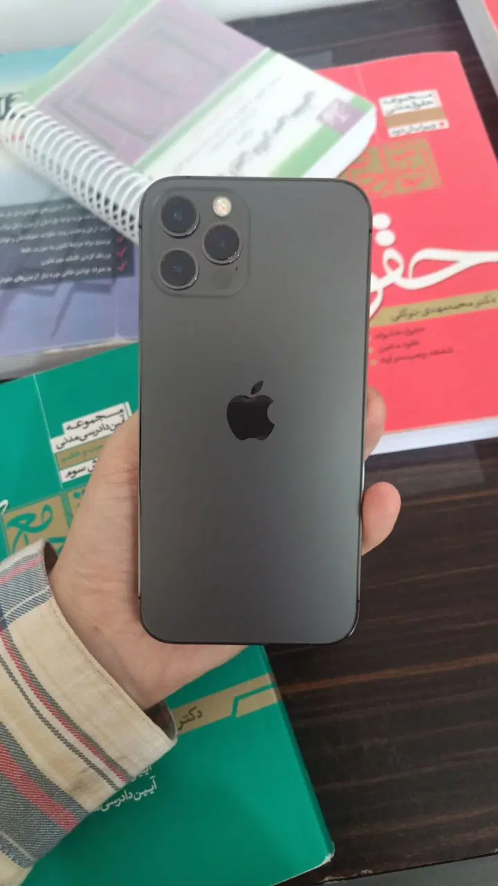 iPhone 12pro|موبایل|قروه, |دیوار