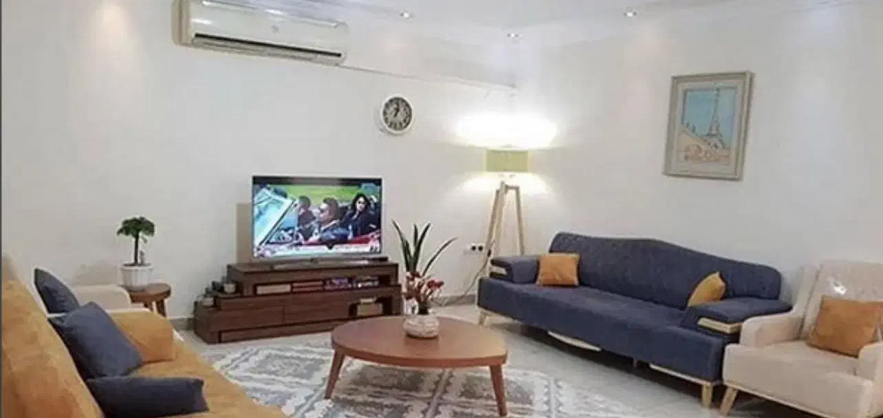 همخونه خانم بدون حاشیه|اجارهٔ آپارتمان|یزد, |دیوار