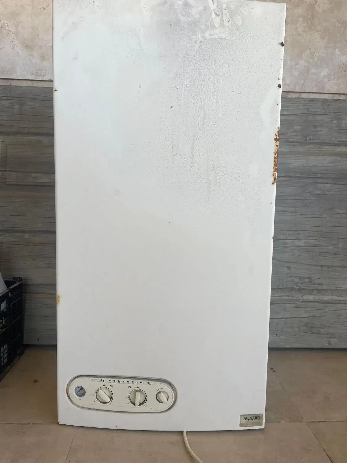 پکیج ایران رادیاتور 28 هزار|آبگرمکن، پکیج، شوفاژ|تنکابن, |دیوار