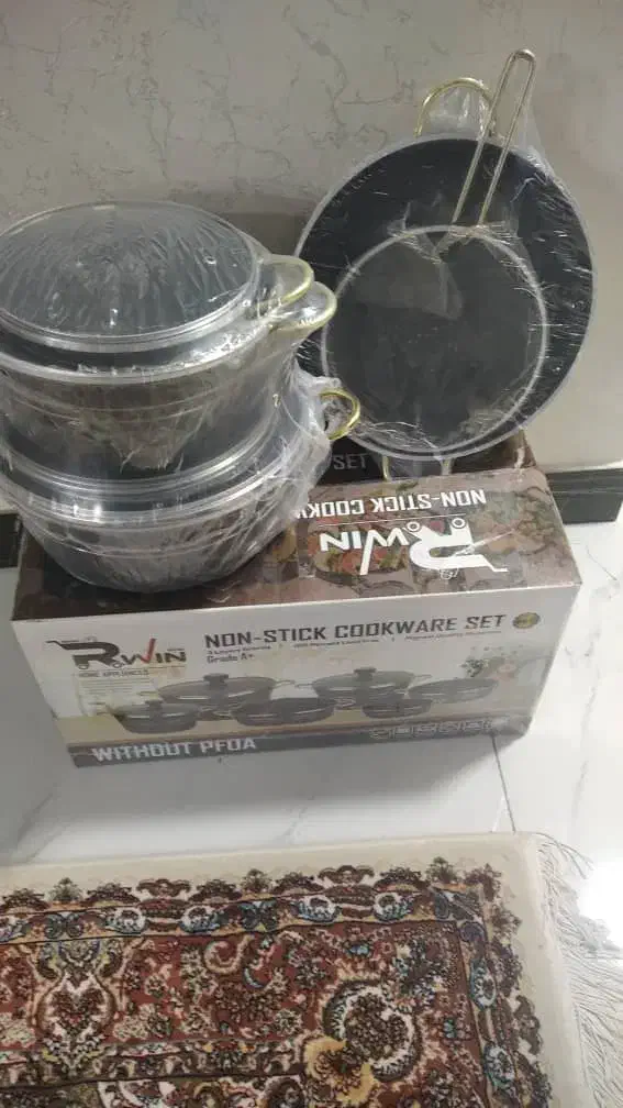 سرویس ۸ پارچه تفلون(نو)|ظروف پختوپز|تهران, نیروی هوایی (پیروزی)|دیوار