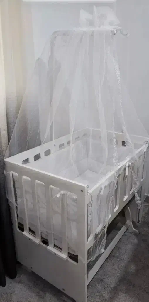 تخت نوزاد کنار مادر|تخت و صندلی بچه|ایذه, |دیوار