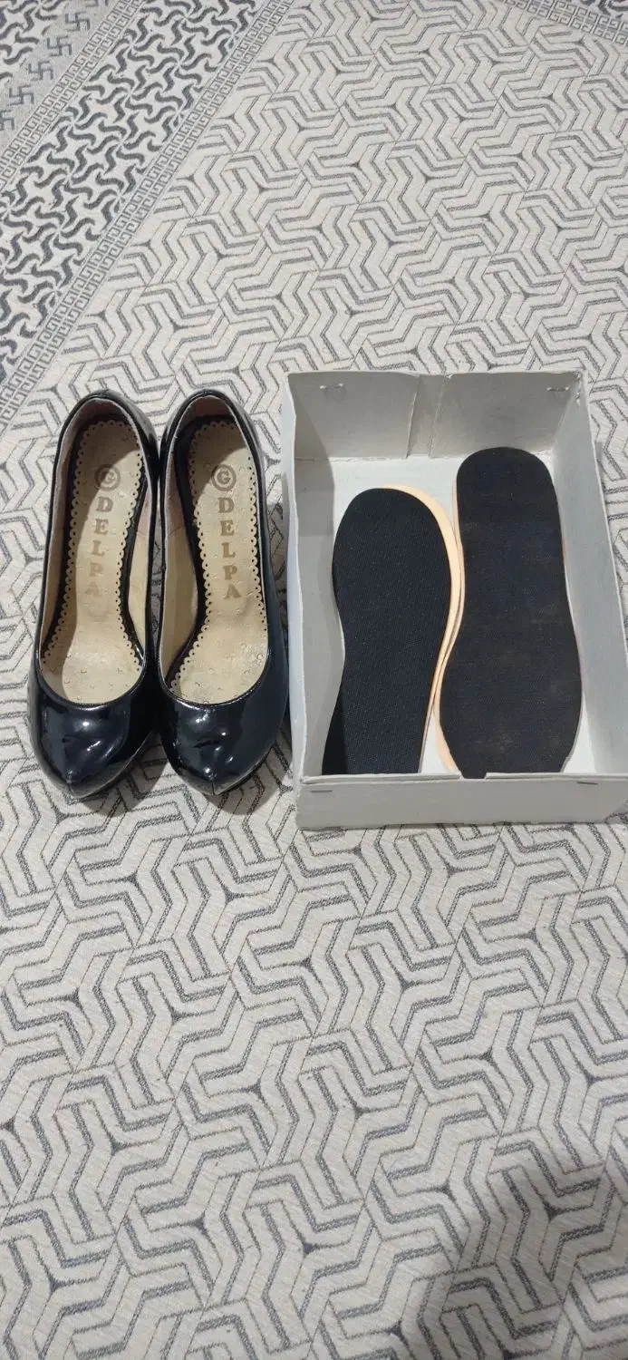 کفش|کیف، کفش، کمربند|اردبیل, |دیوار