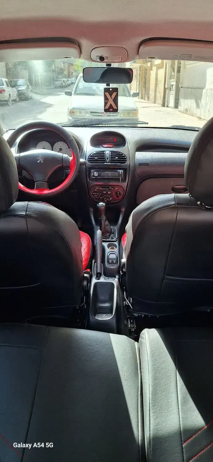 پژو۲۰۶ مدل۹۷ تمیز کم کار درحد|خودرو سواری و وانت|مشهد, یاس|دیوار