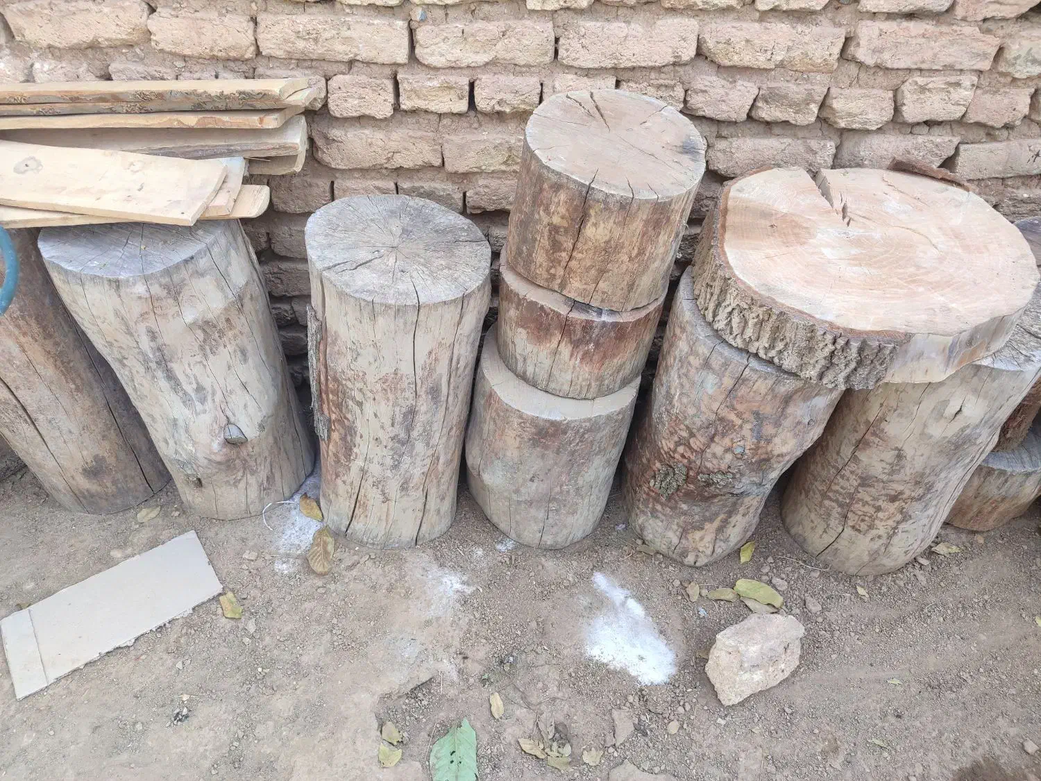 کنده برای صندلی باغ وویلا|میز و صندلی غذاخوری|سمیرم, |دیوار