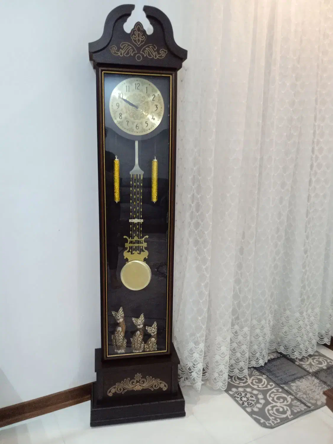 ساعت چوبی ایستاده|ساعت دیواری و تزئینی|اصفهان, باغ فدک|دیوار