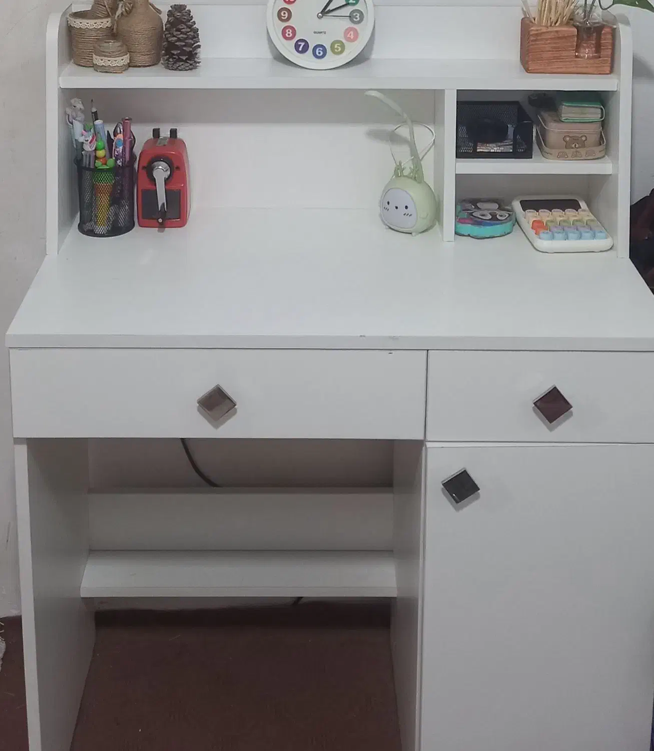 میز تحریر درحد نو|میز تحریر و کامپیوتر|آستانه اشرفیه, |دیوار