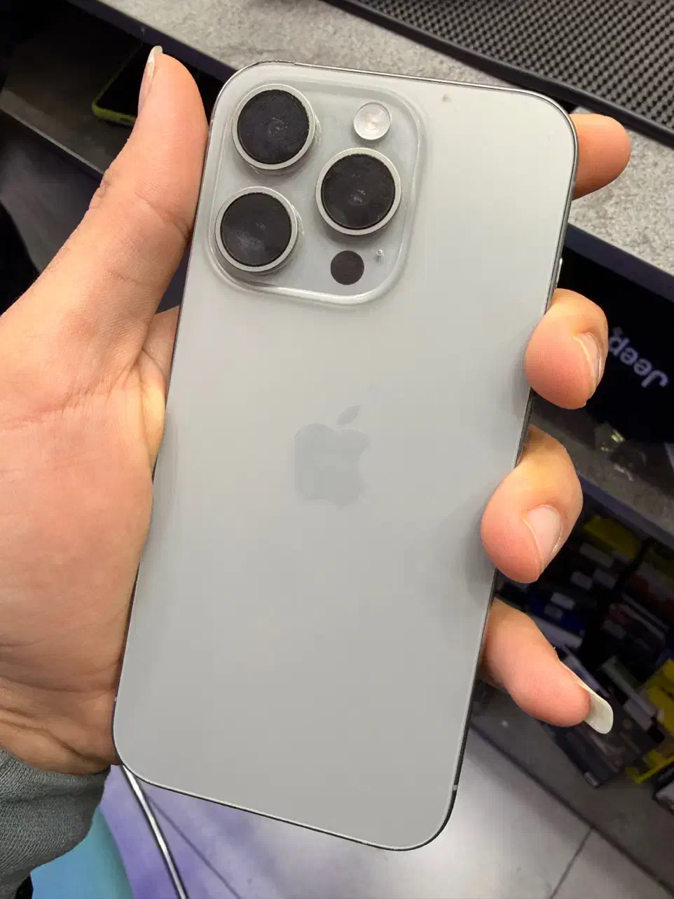 15pro تکسیم|موبایل|شیراز, گود عربان|دیوار