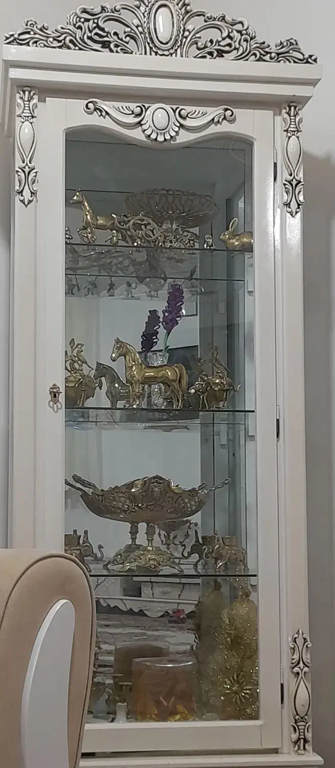 میز تلوزیون و بوفه در حد نو|بوفه، ویترین، کنسول|زالیان, |دیوار