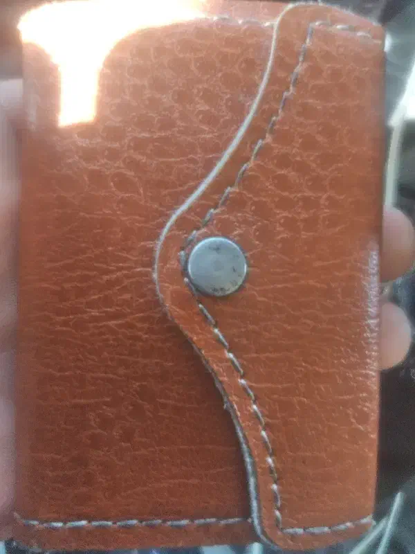 گمشده|اشیا|کیش, |دیوار