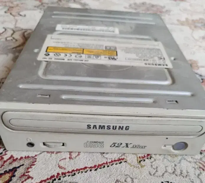 دی وی دی رایتر سامسونگ ۲۵۰هزار|قطعات و لوازم جانبی رایانه|اصفهان, ملکشهر|دیوار