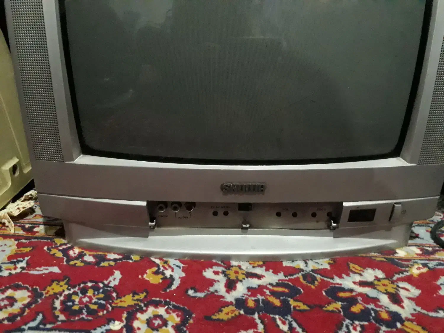 تلوزیون چهارده|تلویزیون و پروژکتور|شیراز, حومه شیراز|دیوار