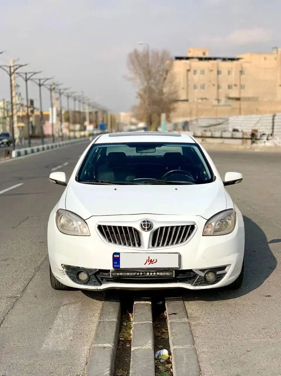 برلیانس ۳۳۰ اتومات موتوربزرگ|خودرو سواری و وانت|تهران, شکوفه (عبدل آباد)|دیوار