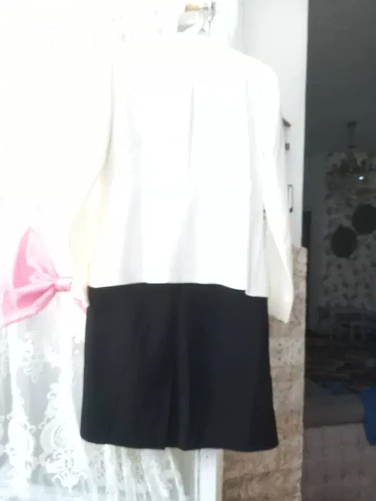 لباس مجلسی دو تیکه در حد نو|لباس|رباطکریم, رباطکریم|دیوار