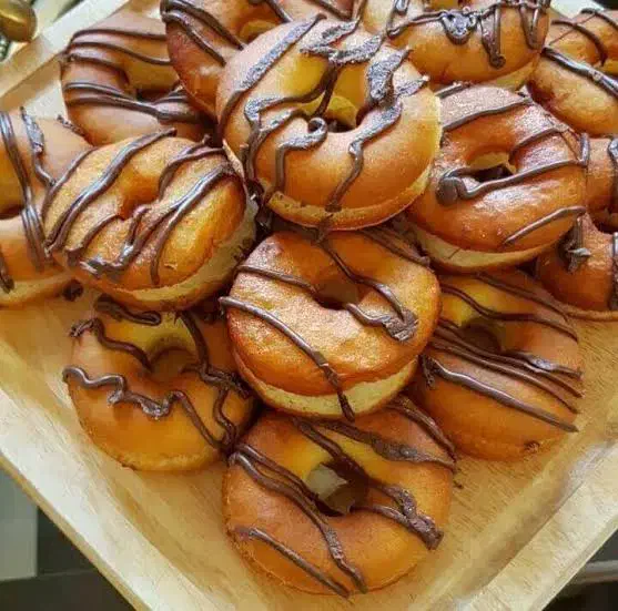 سفارش انواع کیک شیرینی دونات خانگی|خدمات پذیرایی، مراسم|ساری, |دیوار