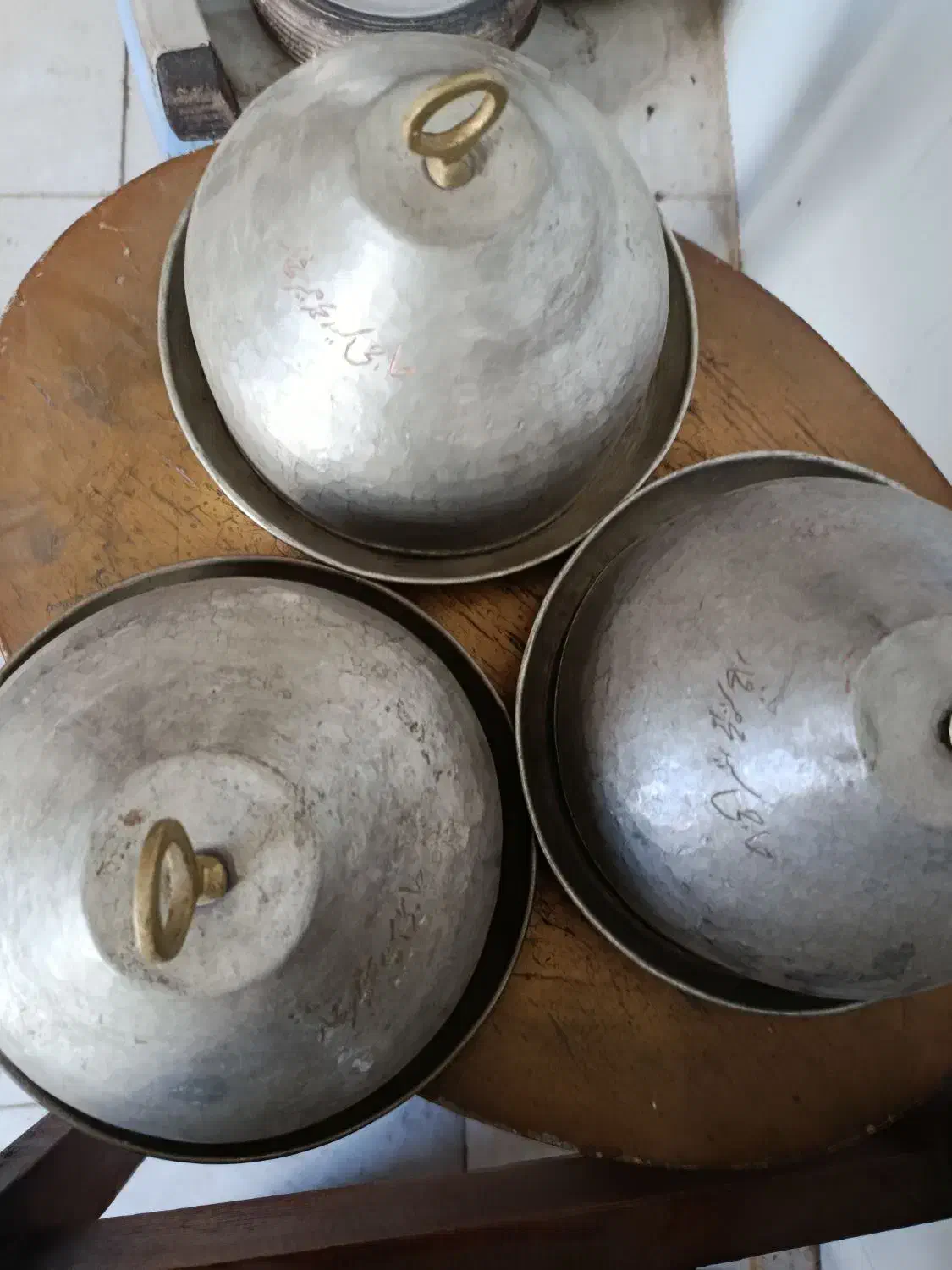 ظروف کلکسیونی مسی قدیمی قدمت دار|کلکسیون اشیاء عتیقه|قزوین, |دیوار