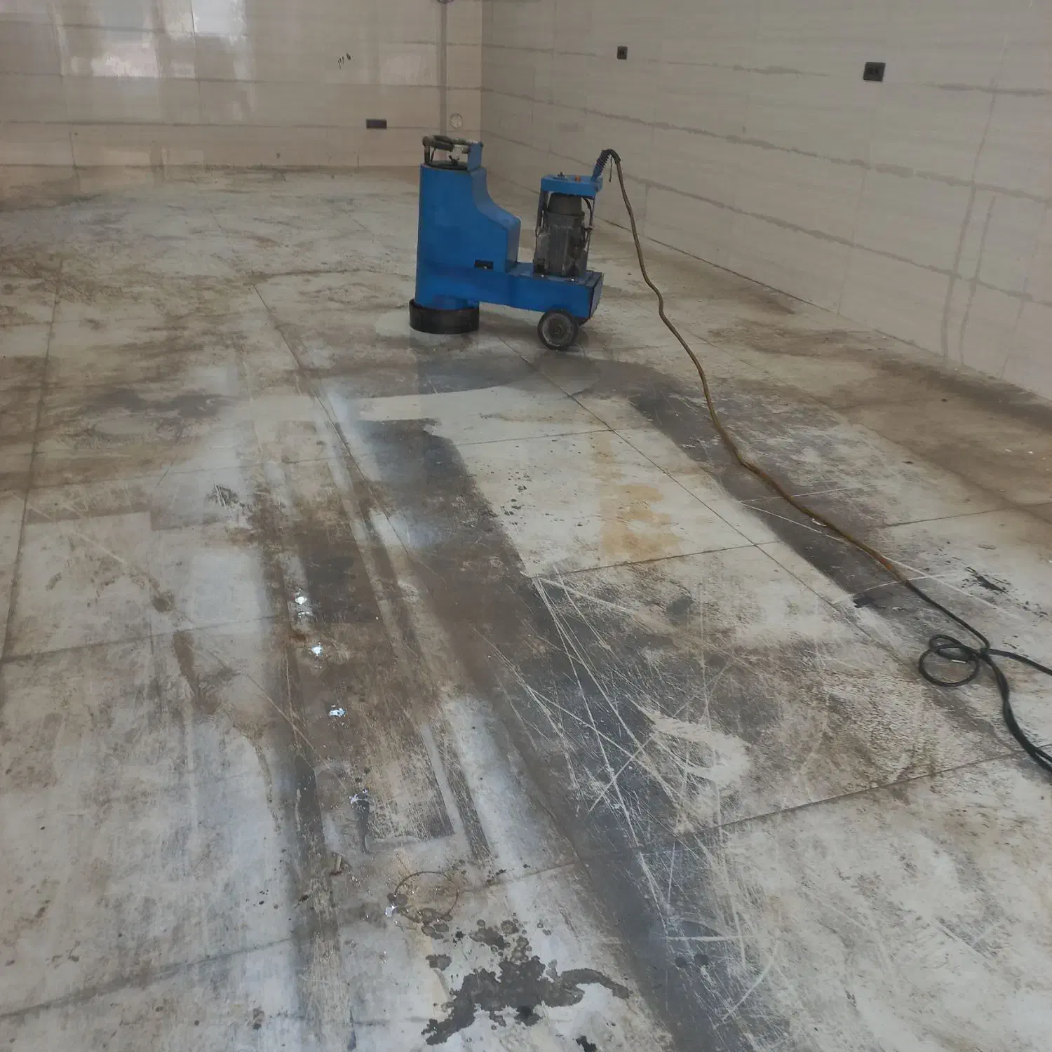 پاک آسان اروند یکنواخت کردن کف بتن سراسر خوزستان|خدمات نظافت|بندر ماهشهر, |دیوار