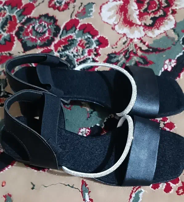 صندل|کیف، کفش، کمربند|رامهرمز, |دیوار