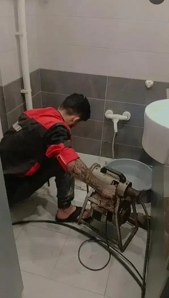 لوله باز کنی شبانه روزی حتی در تعطیلات در ۲۰دقیقه|خدمات پیشه و مهارت|قائم‌شهر, |دیوار