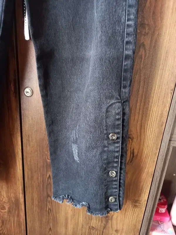 شلوار لی بچگانه|کفش و لباس بچه|اندیشه, شهرک مریم|دیوار