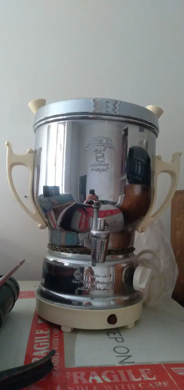 سماور برقی|سماور، چای‌ساز، قهوه‌ساز|اندیشه, اندیشه فاز ۴|دیوار