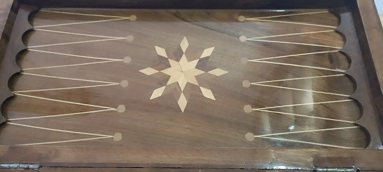 تخته نرد دست ساز گردو با معرق کاری زیبا|کلکسیون و سرگرمی|رشت, حومه رشت|دیوار