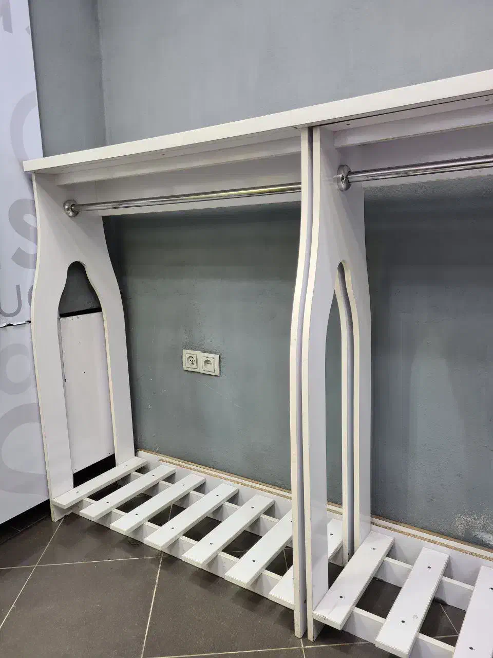 رگال و میز بوتیک +فروش فوری|فروشگاه و مغازه|لاهیجان, امیرشهید|دیوار