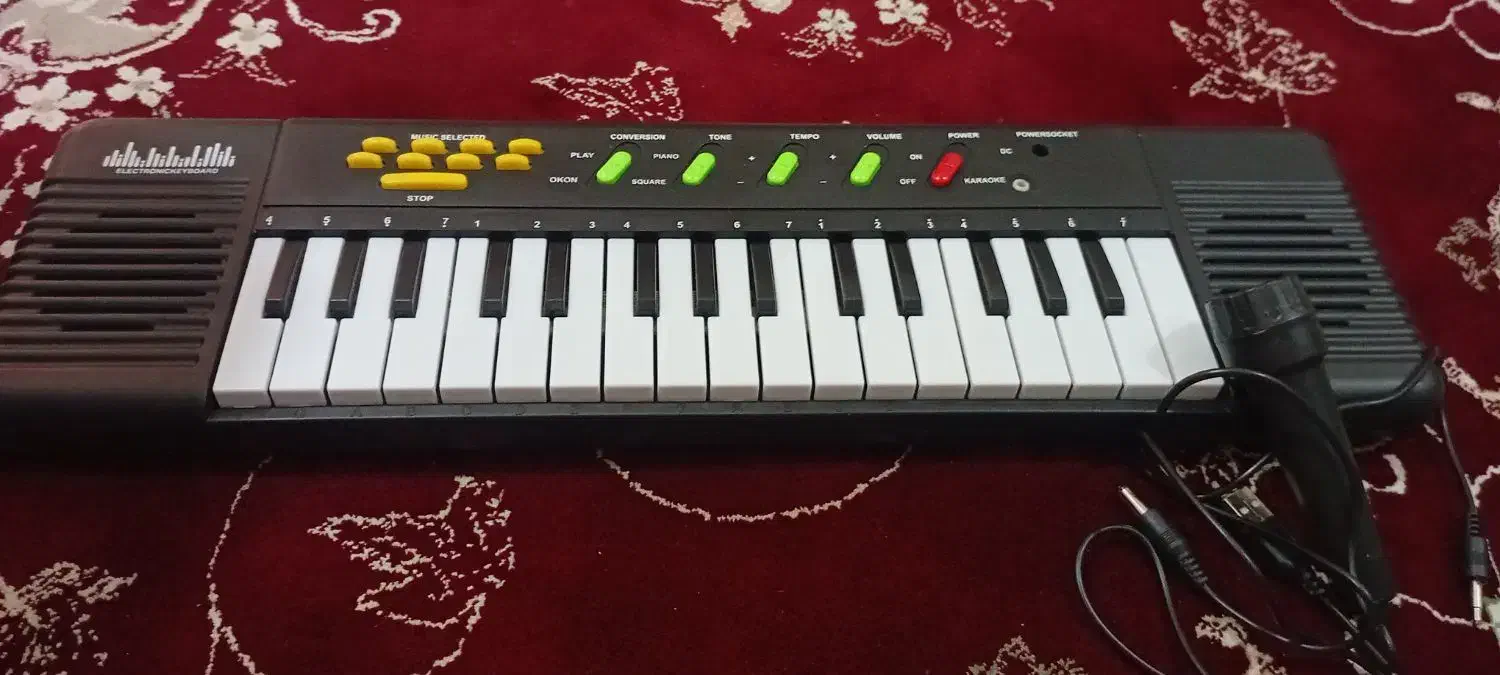 پیانو|پیانو، کیبورد، آکاردئون|سوسنگرد, |دیوار