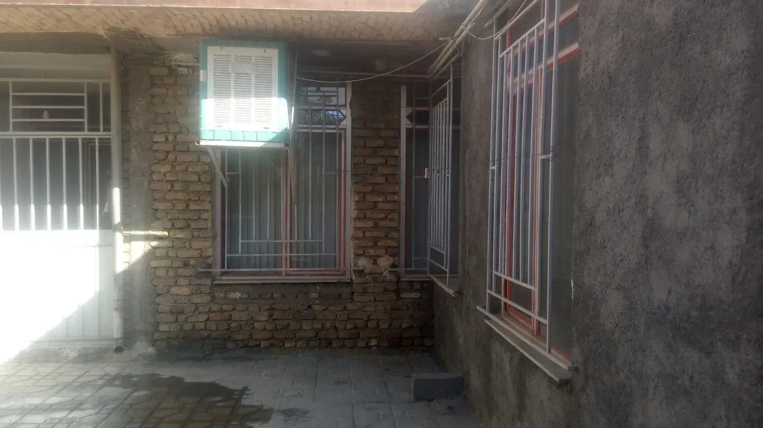 رهن واجاره ملک مسکونی|اجارهٔ خانه و ویلا|صحنه, |دیوار