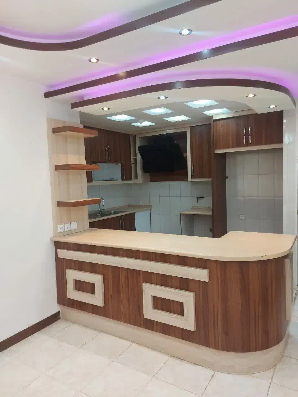 فروش ۹۰ متری آمود فولادشهرc3 واحد وسط|فروش آپارتمان|فولادشهر, C3|دیوار