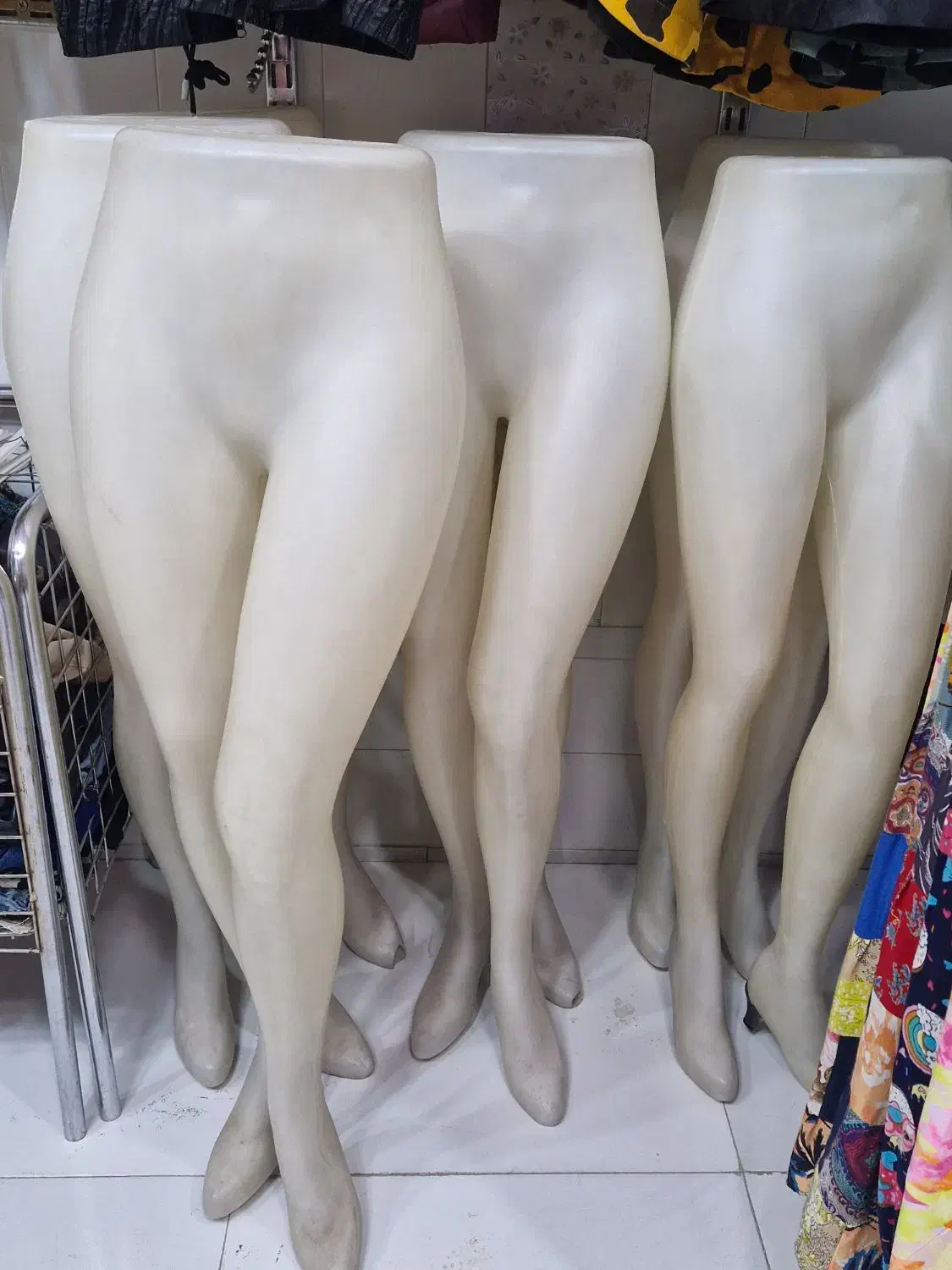 دزدگیر مغازه پوشاکی و تعدادی مانکن|فروشگاه و مغازه|کرمان, |دیوار