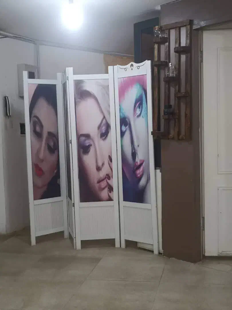 وسایل سالن زیبایی در حد نو|آرایشگاه و سالنهای زیبایی|چهارباغ, |دیوار