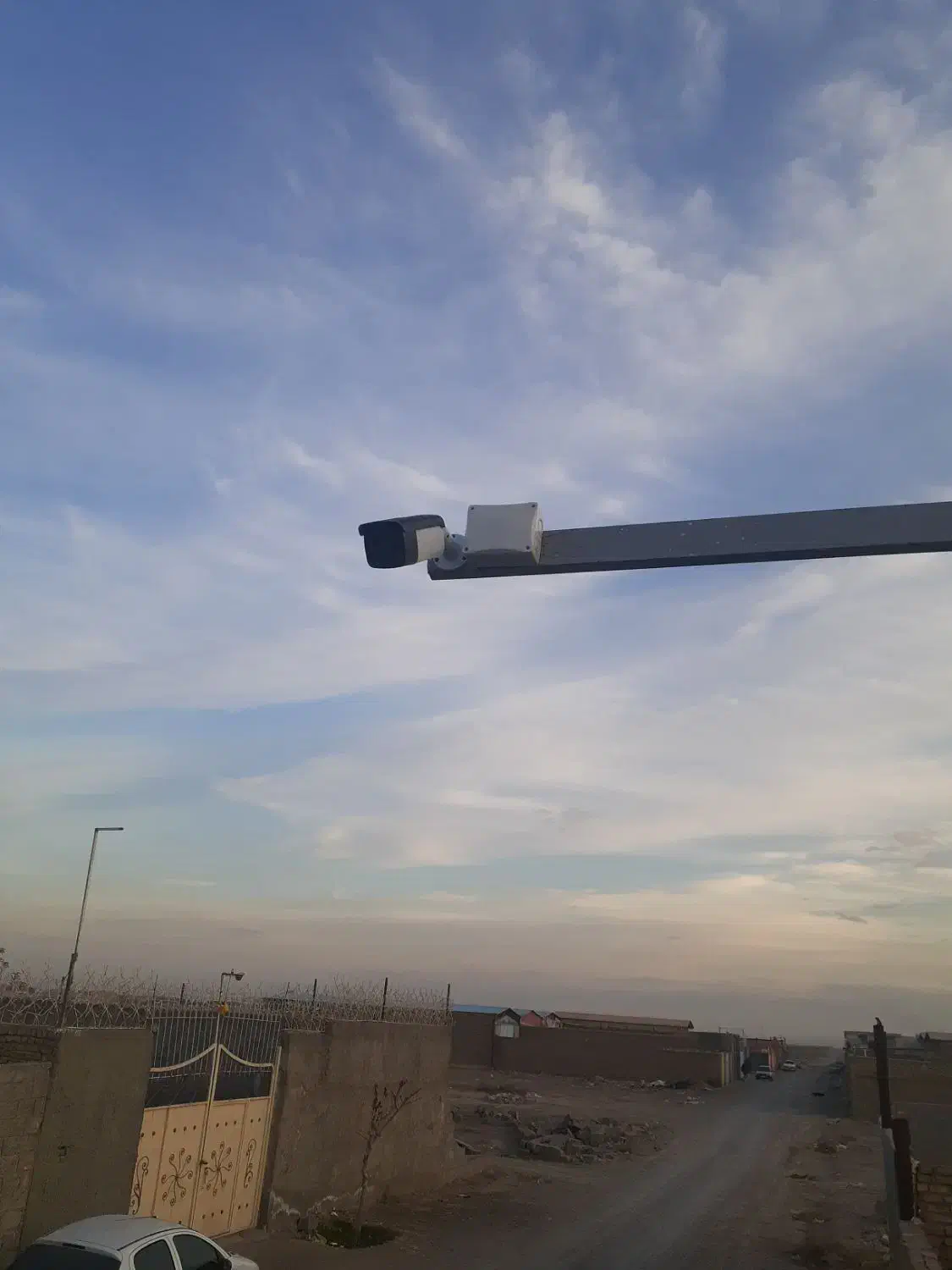 نصب و خدمات دوربین مداربسته ، دزدگیر اماکن ، کرکره|دوربین مداربسته|مشهد, جانباز|دیوار