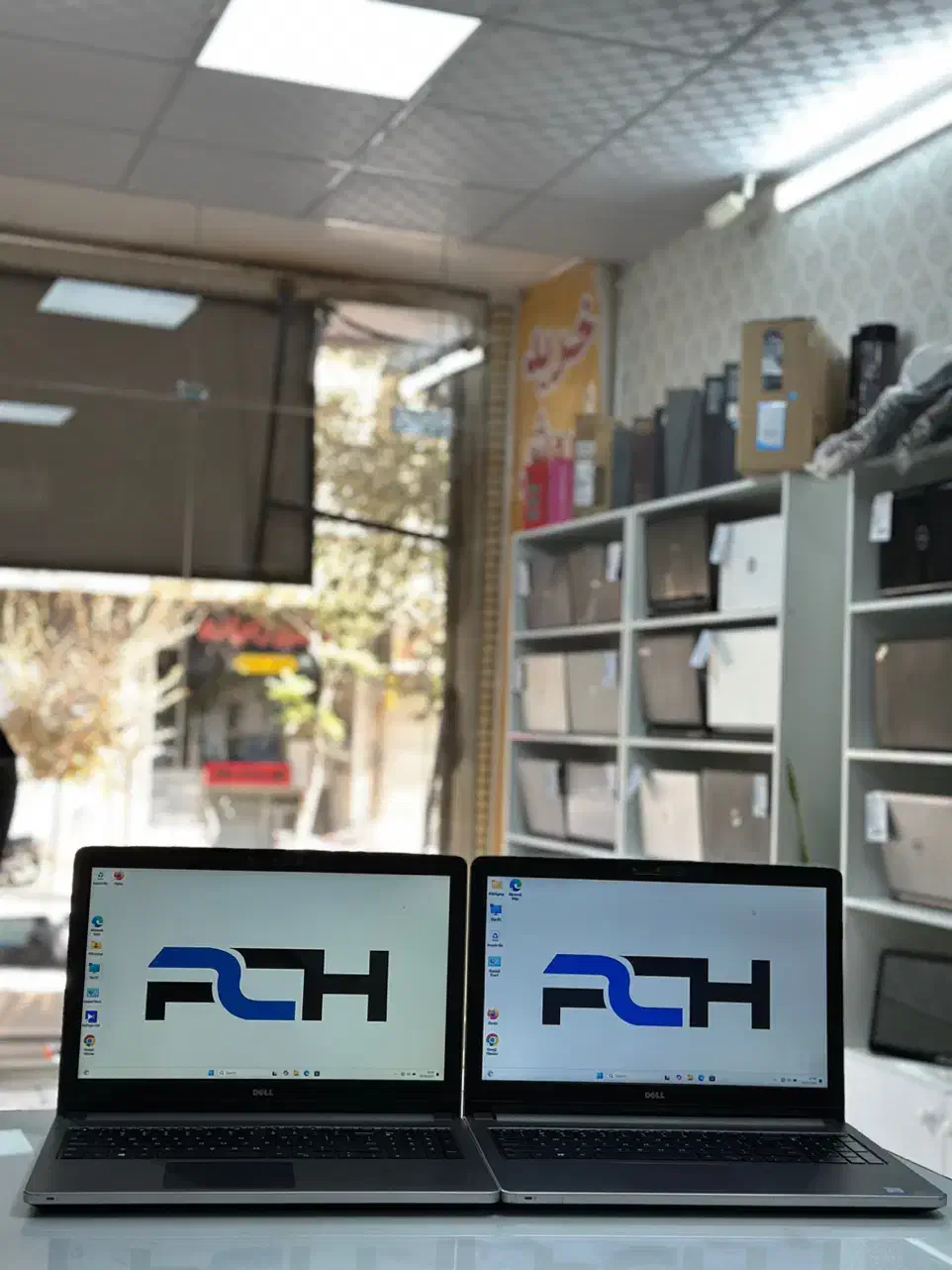 لپ تاپ لمسی ۱۵.۶ درحد نو باتری ۱۰۰ (گارانتی کتبی)|رایانه همراه|کاشان, معلم|دیوار