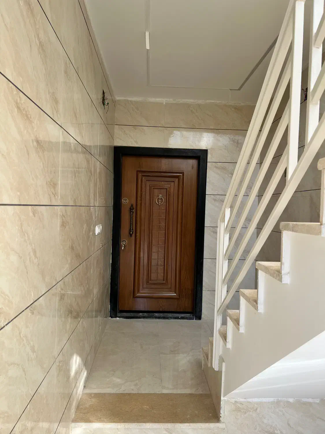 فروش ویلایی دوطبقه اکازیون|فروش خانه و ویلا|شیراز, تندگویان|دیوار