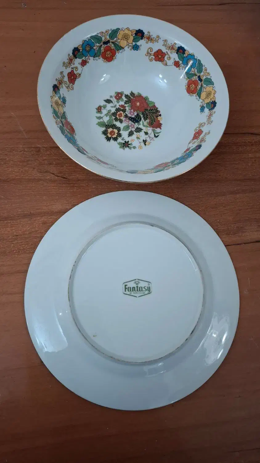 زیر بالای قدیمی|ظروف سرو و پذیرایی|رشت, لاکانی|دیوار