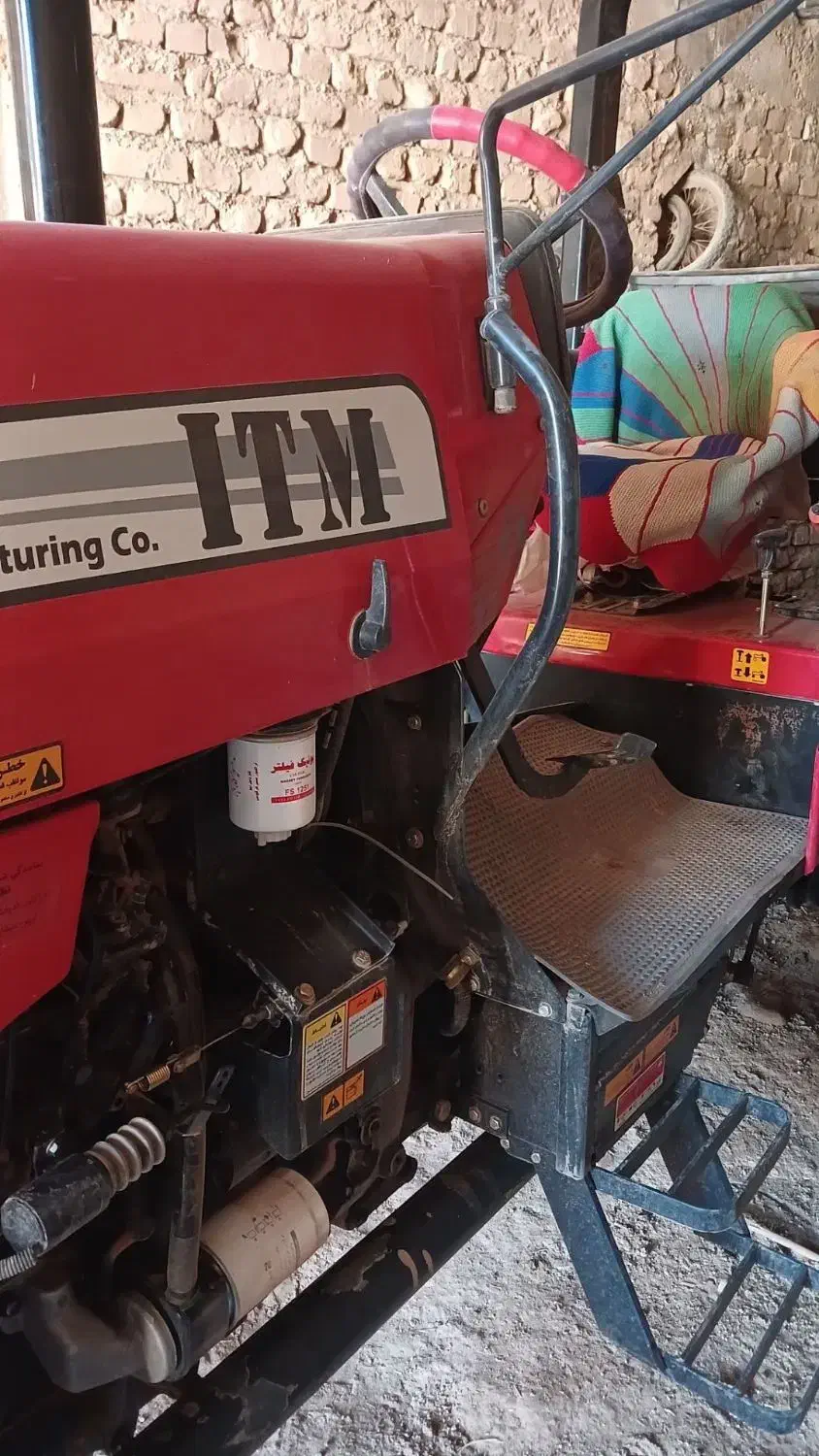 تراکتور ۴۸۵ مدل ۱۴۰۲ خشک|ابزارآلات|صائین قلعه, |دیوار