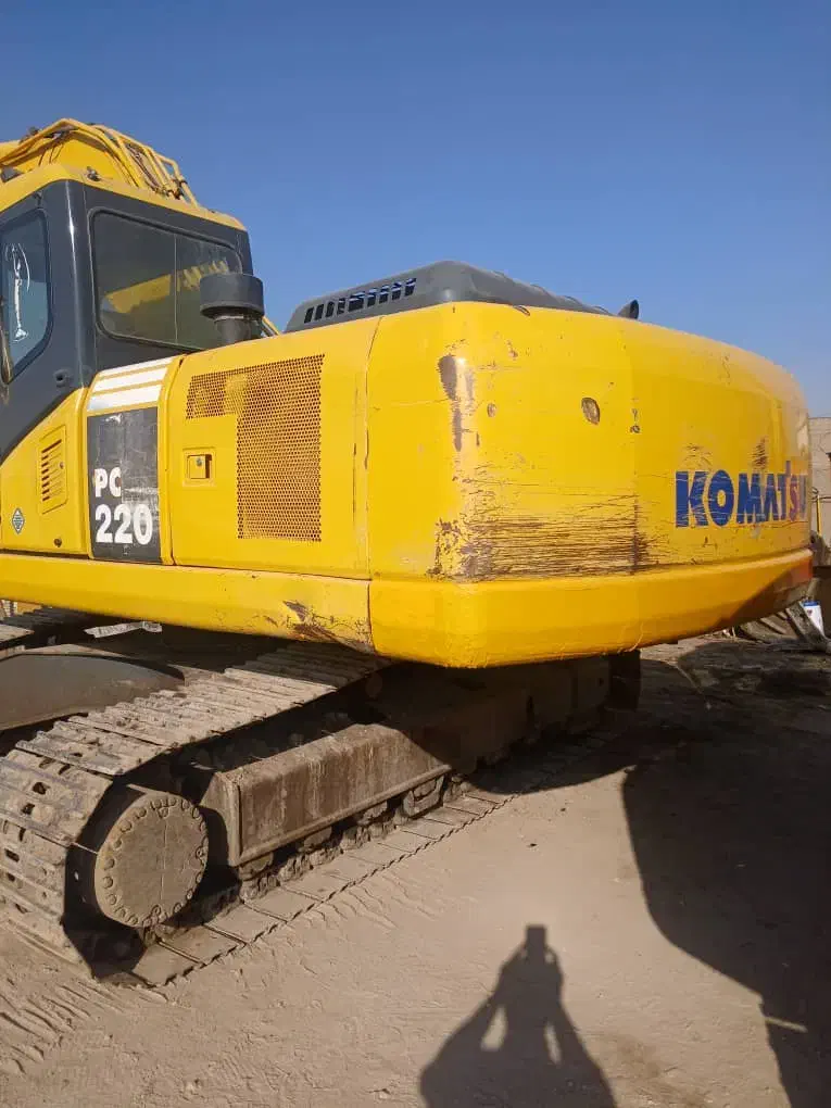 بیل ۲۲۰ کوماتسو مدل ۲۰۰۷ ،۲۱۰ مدل ۲۰۱۲|خودرو سنگین|کرمانشاه, |دیوار