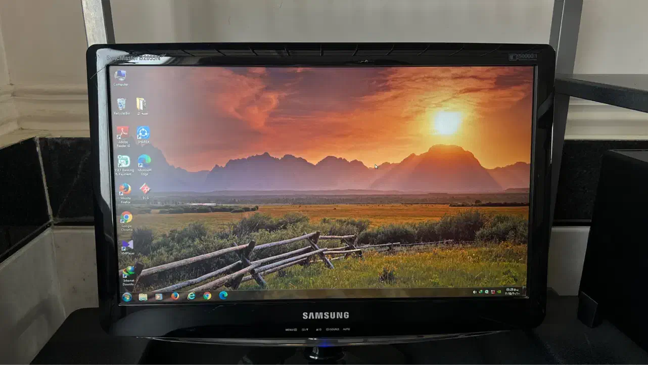 مانیتور سامسونگ ۲۱اینج|قطعات و لوازم جانبی رایانه|قائمشهر, |دیوار