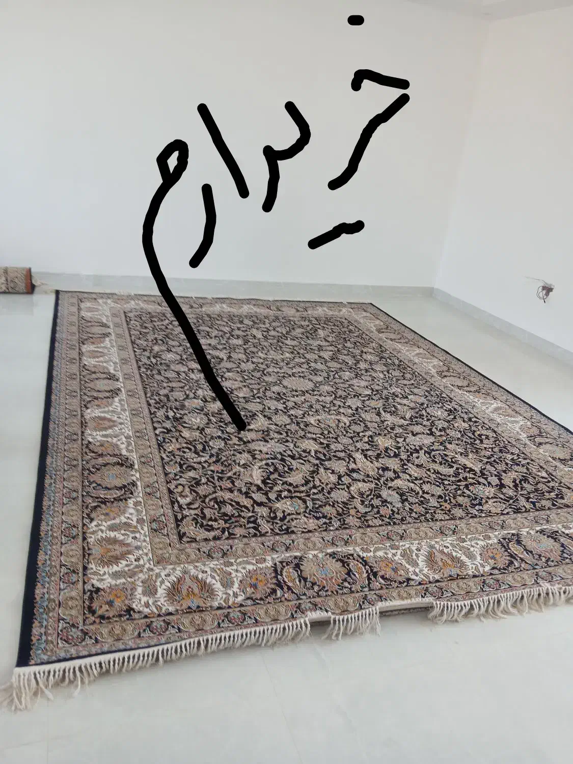 فرش ۱۰۰۰ شانه نو در حد نو|فرش|چهارباغ, |دیوار